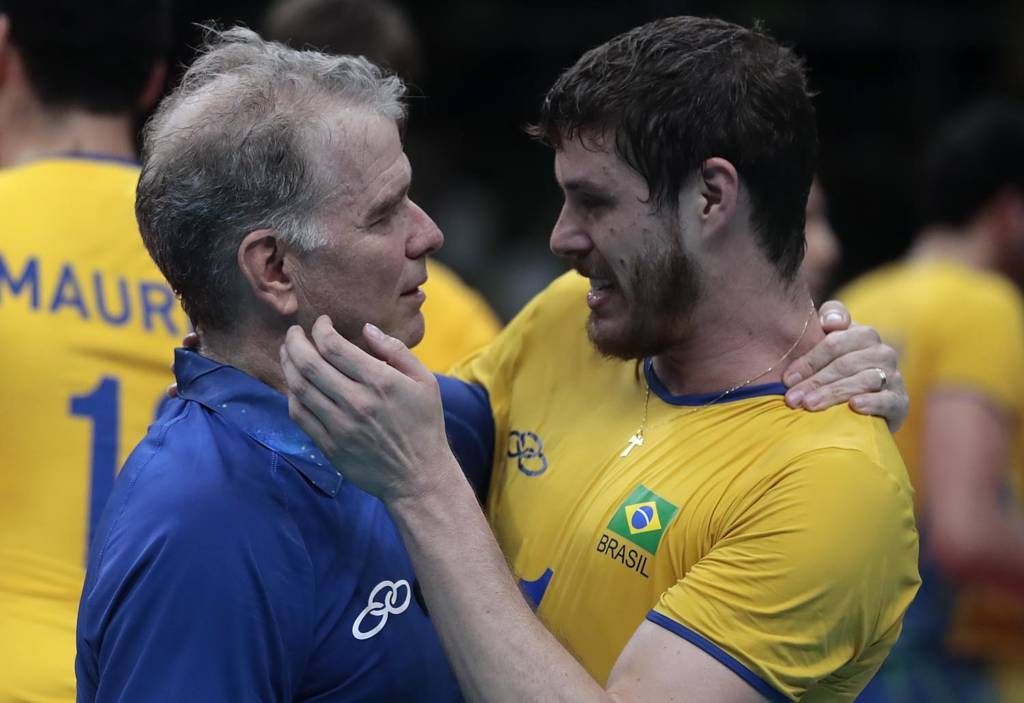 Renan Dal Zotto não é mais técnico da seleção masculina de vôlei