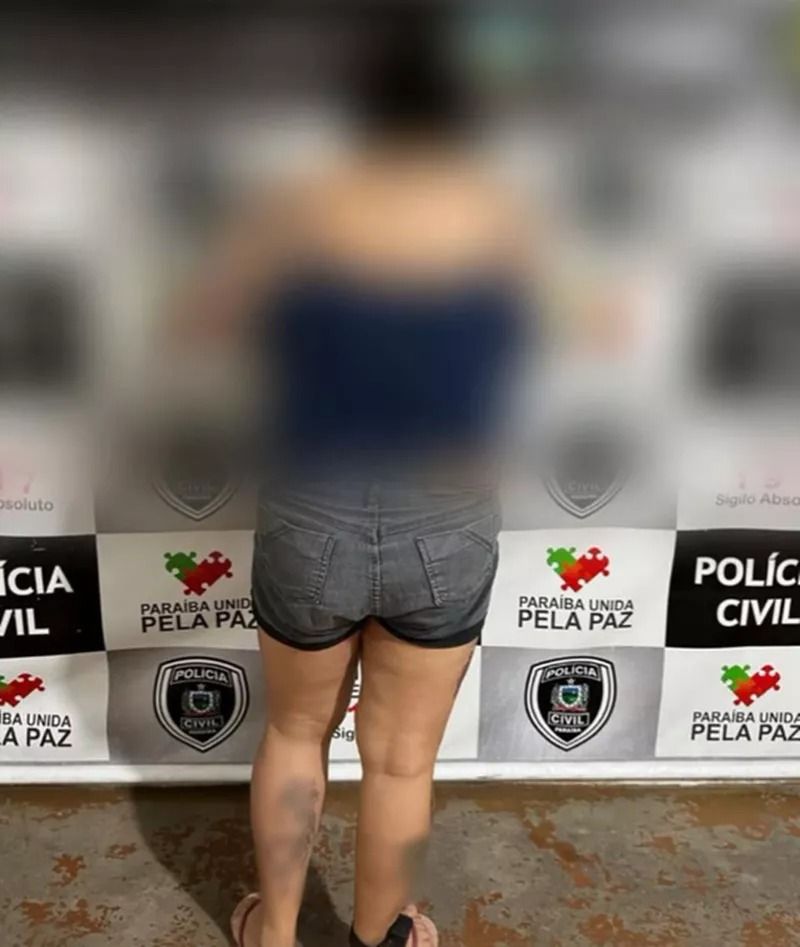 Operação policial em Patos prende mulher e apreende menor por tráfico de drogas