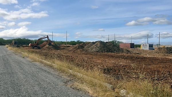 Blog do Jordan Bezerra visita canteiro de obras do Hospital de Trauma do Sertão; Veja imagens