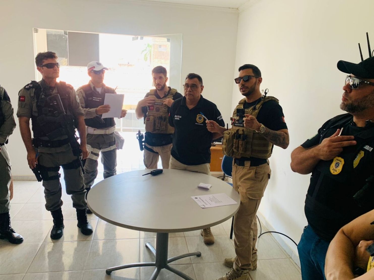 Operação Policial cumpre mandados de busca e apreensão após agressão de candidatos a prefeito e vice-prefeito em Nova Olinda; veja