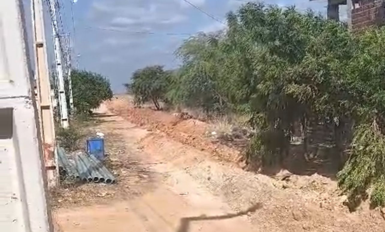 Moradores do Jardim Magnólia, em Patos, sofrem com falta de água há mais de uma semana; Cagepa responde; vídeo