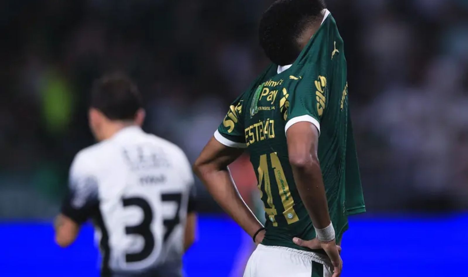 Palmeiras perde pênalti nos acréscimos e empata com o Corinthians pelo Paulistão