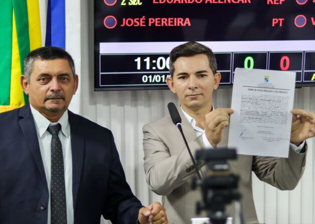 Ednailton Sabino toma posse como prefeito de Igaray-PB