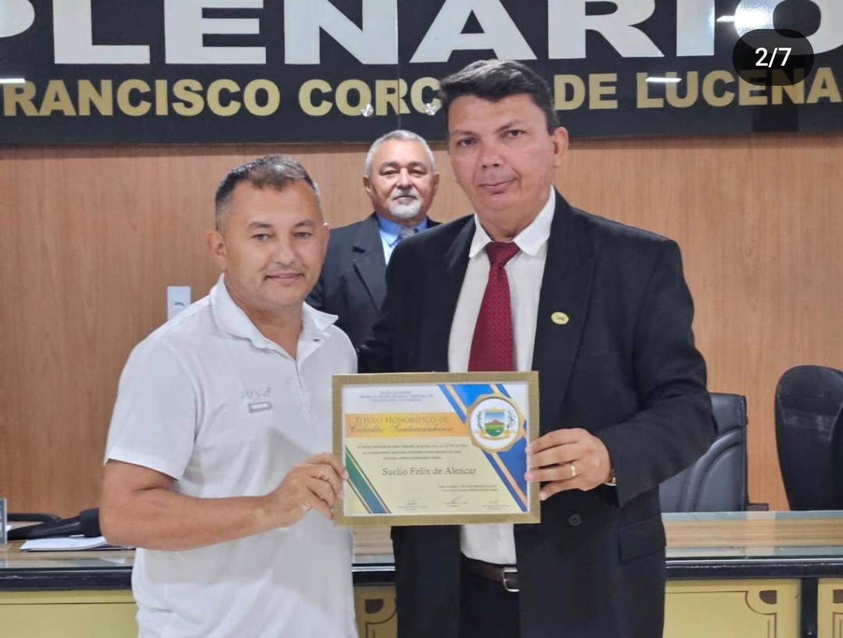 Suélio Félix recebe título de cidadão do município de Santa Terezinha; propositura foi do vereador Francisco Bezerra 