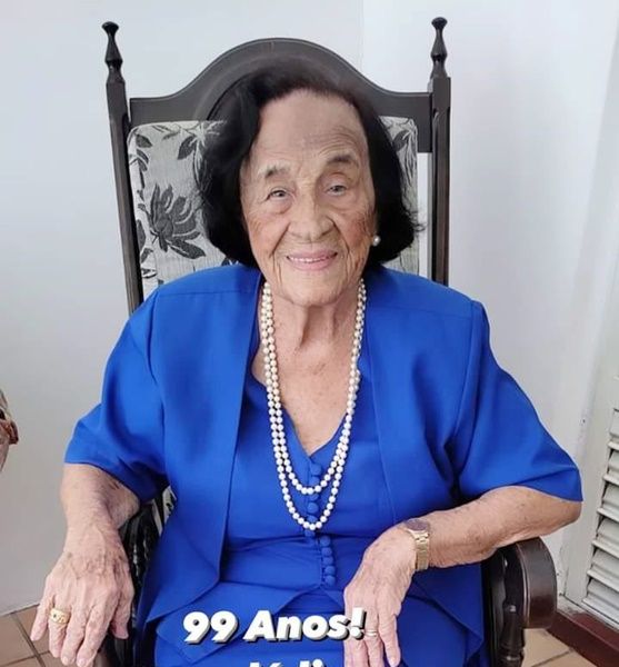 Viúva do poeta Odilon Nunes de Sá, Dona Maria Camboim celebra seu aniversário de 99 anos