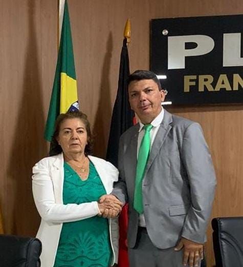 Após 10 dias da vitória, presidente da Câmara de Santa Terezinha-PB, Fátima Ayres, apresenta renúncia; veja justificativa