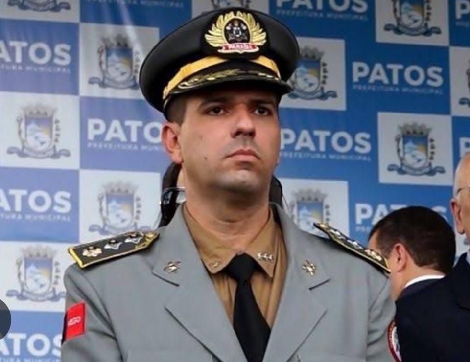 Comandante do Corpo de Bombeiros de Patos e região, o Tenente-Coronel Danilo Galvão fala ao Blog sobre os 33 anos de fundação do Batalhão 