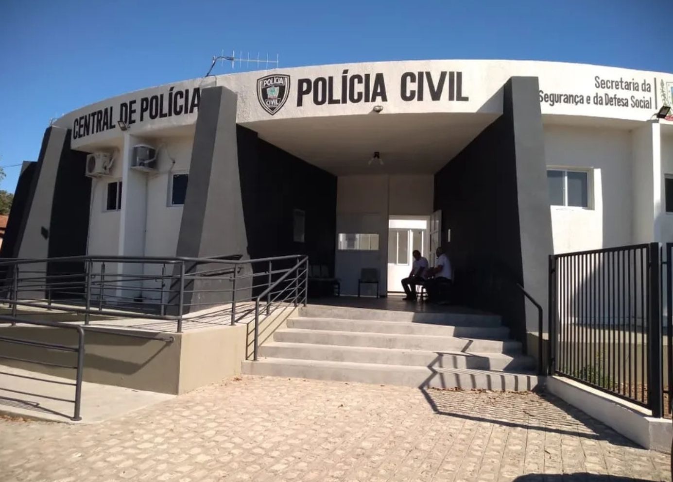 Adolescente de 15 anos é conduzido à delegacia de Cajazeiras suspeito de agredir e tentar estuprar bisavó de 79 anos