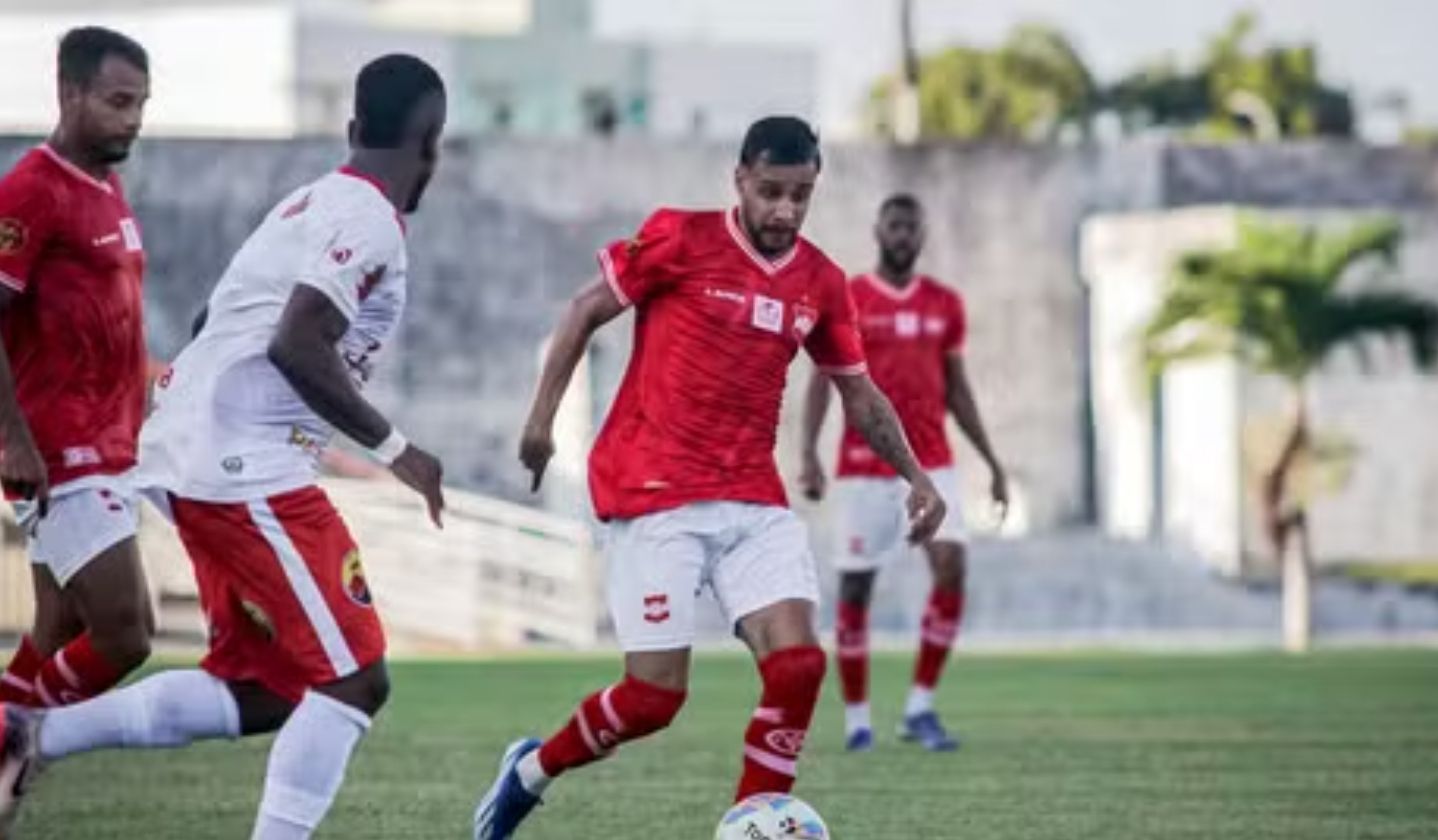 Esporte de Patos vence o Auto Esporte-PB em jogo de cinco gols no Almeidão