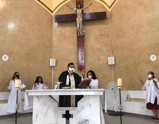 Padre Luciano celebra 2 anos de missão na Paróquia de  Santa Terezinha-PB