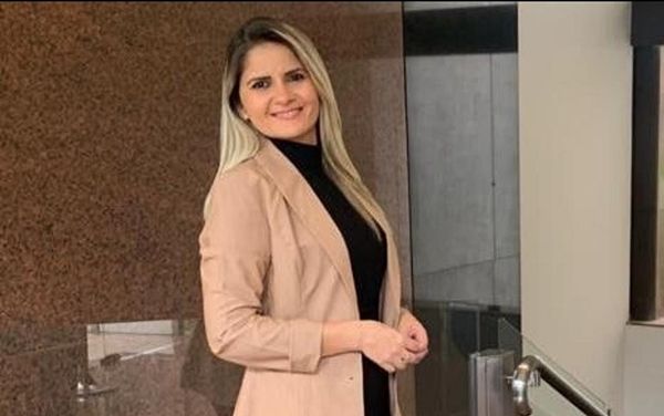 Simone Sales, esposa de Pirralho Transporte, lança pré-candidatura a vereadora em São José do Bonfim