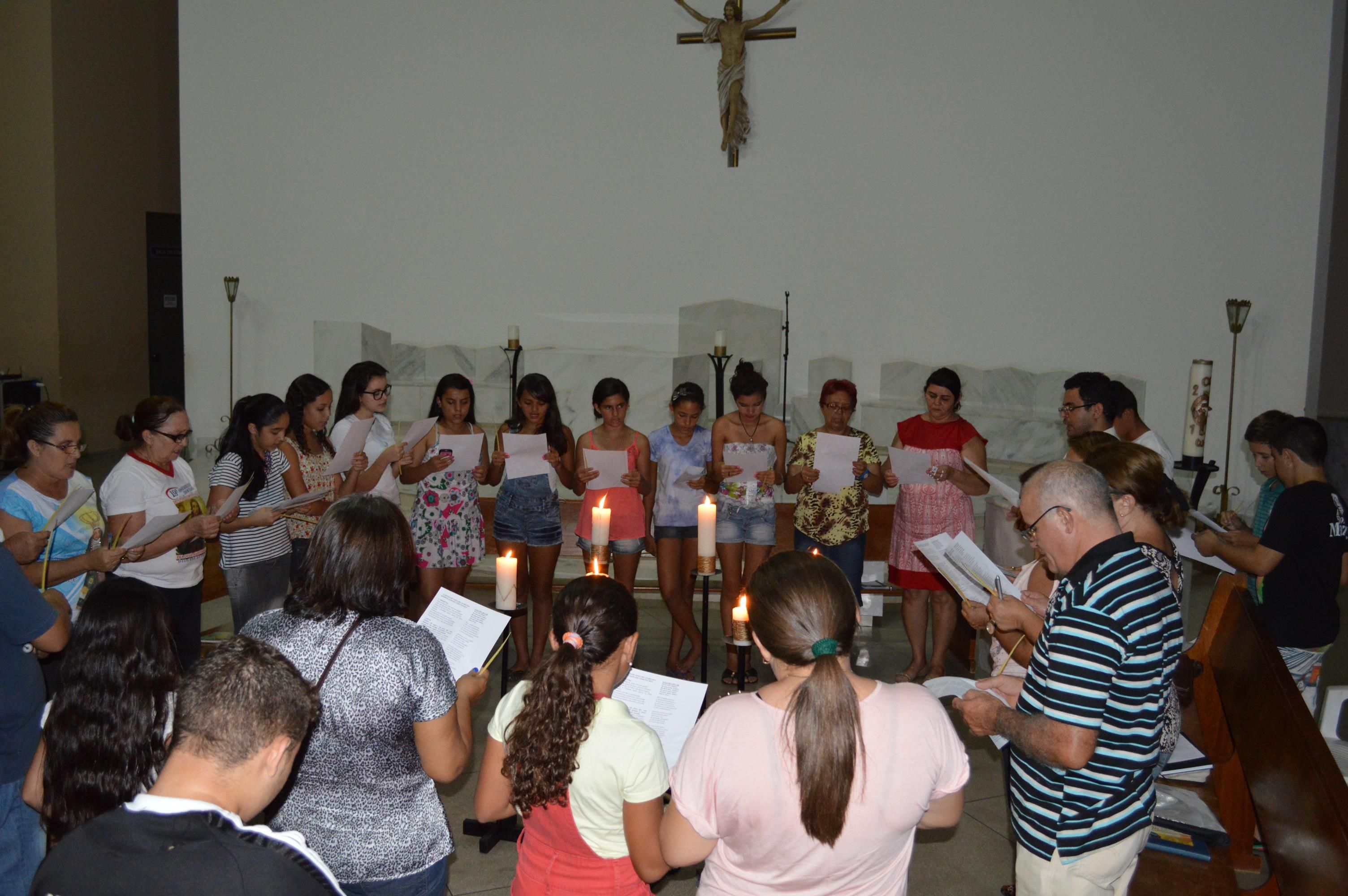 Equipe de Liturgia da Com. S. Sra. Aparecida se reúne para preparar celebrações do mês de Março