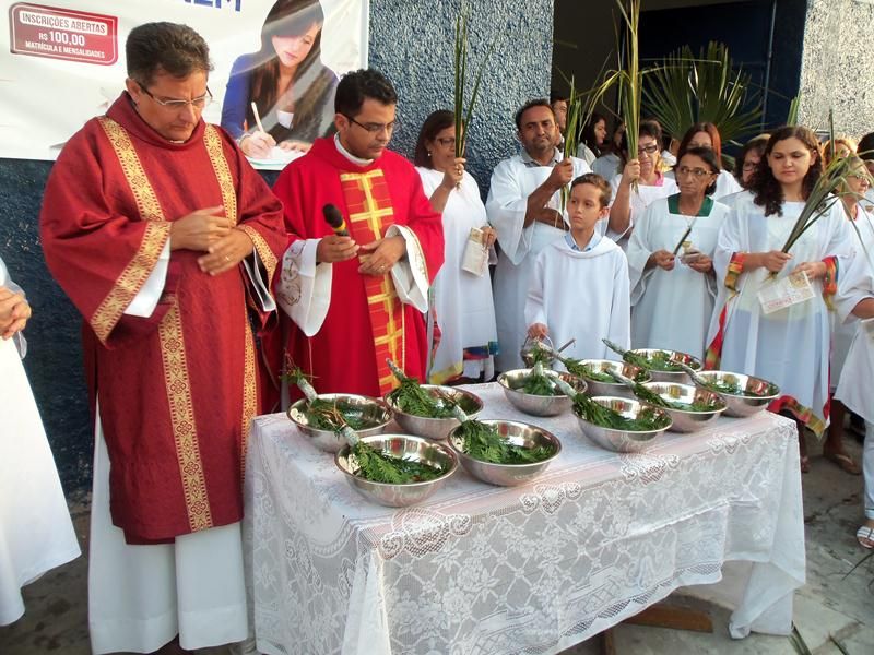 Comunidade de Santo Antônio Celebra o Domingo de Ramos