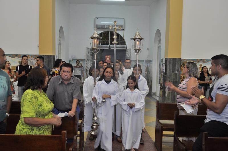 Solenidade de Todos os Santos e Santas é Celebrada na igreja Matriz de Santo Antônio