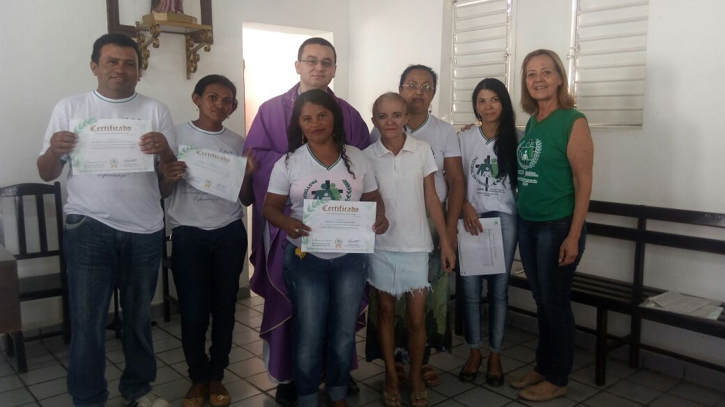 Foi entregue o Certificado de Capacitação aos Novos Líderes da Pastoral da Criança da Comunidade de São José