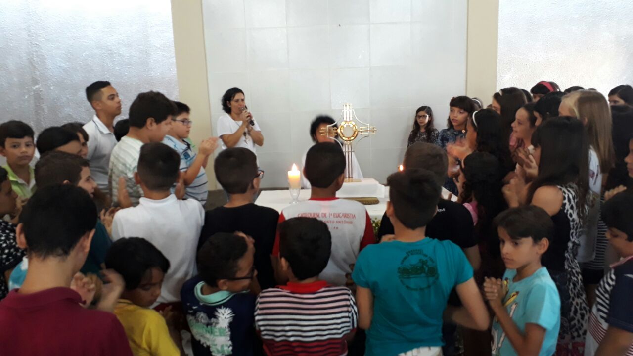 Catequese de 1ª Eucaristia da Comunidade de Santo Antônio Realiza Espiritualidade em Preparação para a 1ª Eucaristia das Crianças 