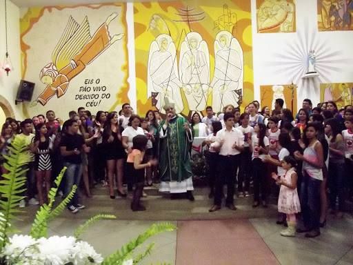 Dom Eraldo visita a Comunidade de Nossa Senhora das Neves.