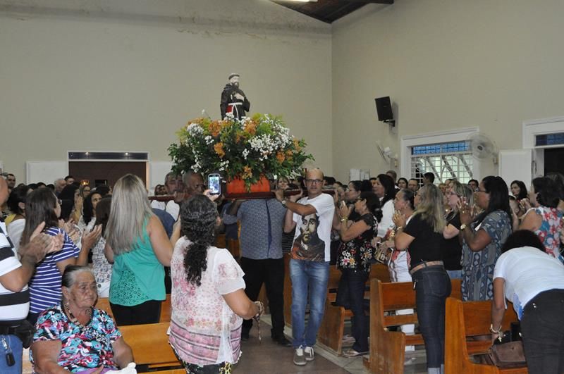 Comunidade de São Francisco encerra a Festa de seu Padroeiro com muita Devoção