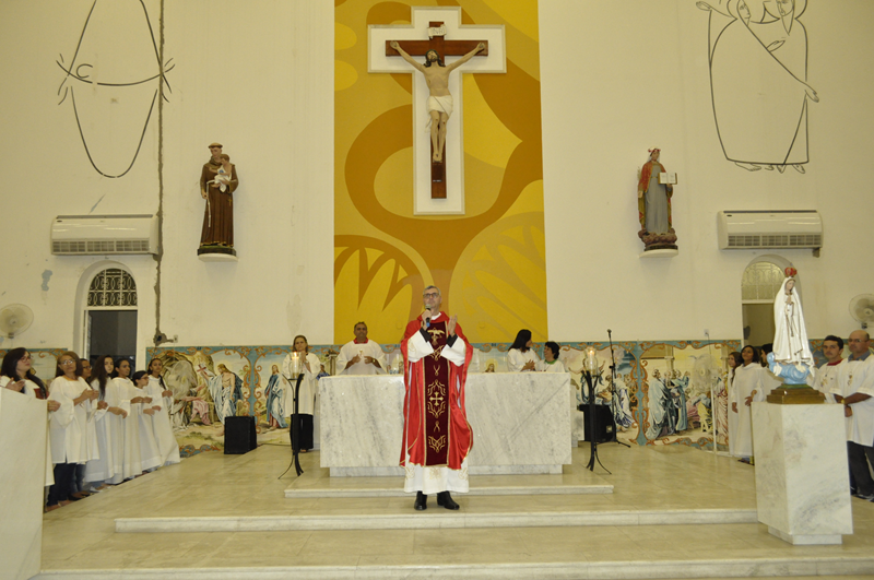 Missa com Orações por Cura e Libertação é Celebrada na Paróquia Santo Antônio