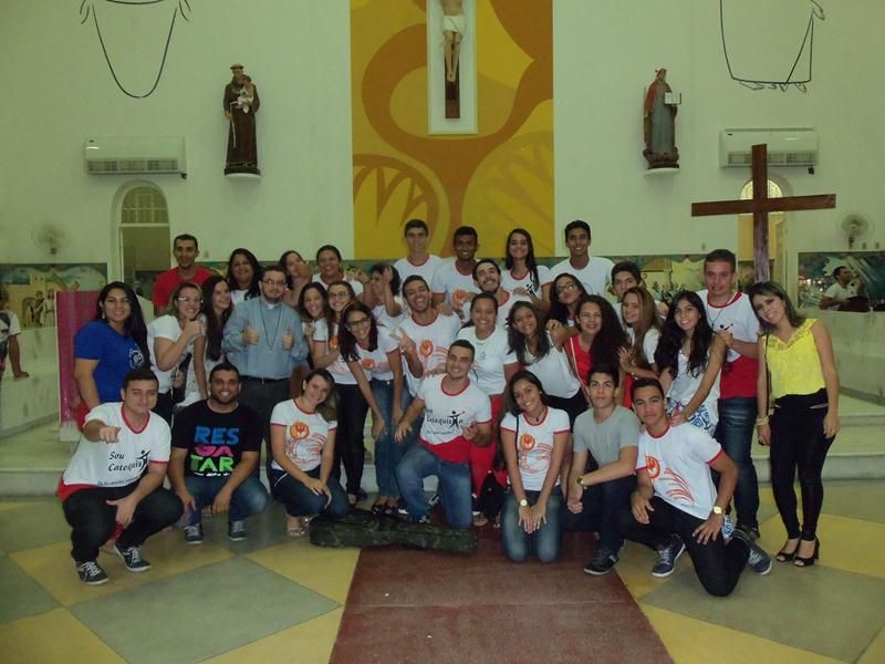 Noite da Junventude é Celebrada na Paróquia Santo Antônio