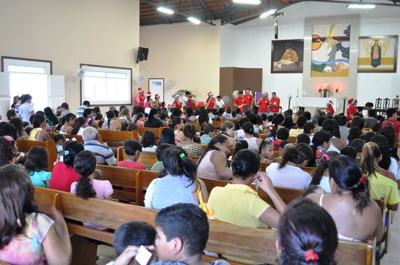 Quase 600 crianças participam de evento solidário na comunidade da Igreja de São Francisco, em Patos