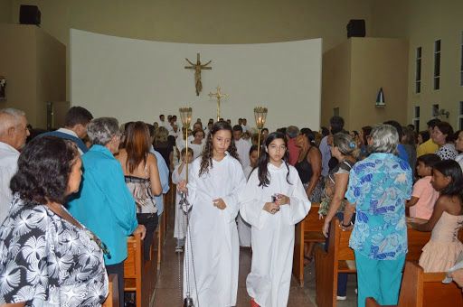 Comunidade Nossa Senhora Aparecida inicia mês mariano com centenas de  fiéis