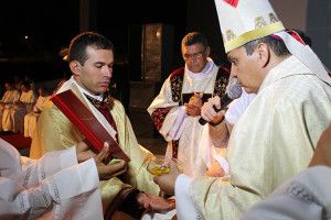 Neo – Sacerdote Amauri Rodrigues é ordenado em Imaculada 