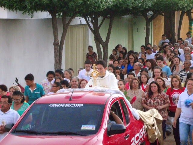 Missa e Procissão de Corpus Christi em N. Sra. das Neves